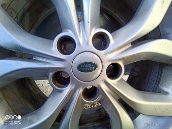 Kola Land Rover Discovery V - 2