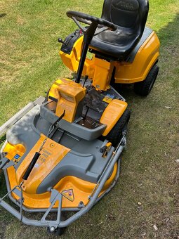 Prodám zahradní traktor Stiga Park Pro - 2