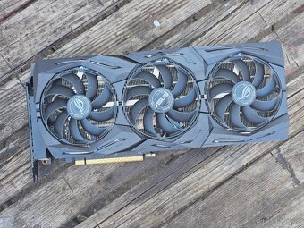 ASUS ROG STRIX RX 5700 XT 8 GB - 2