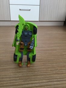 Transformer, traktor, velké zvukové policejní auto - 2