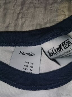 Nová tričko crop Blink 182 zn. Bershka vel. Xs a Sa - 2