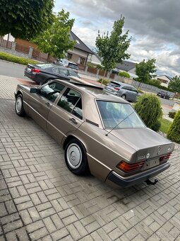Mercedes-Benz 190 2.0 benzin - 2