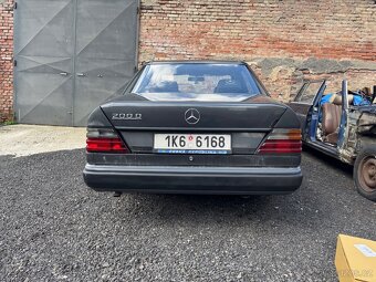 W124/200D - 2