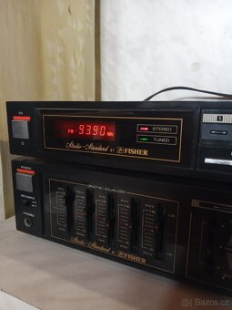 Zesilovač a tuner FISHER - 2