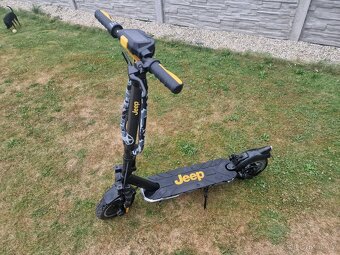 Electro koloběžka Jeep 2xe URBAN CAMOU - 2