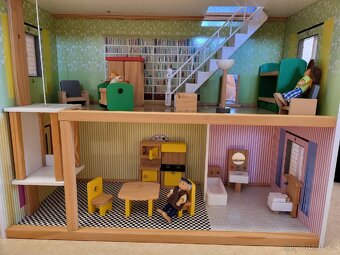 Playtive domeček pro panenky s vybavením - 2