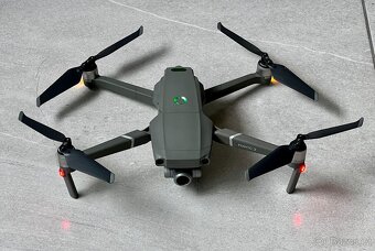 DJI Mavic 2 Zoom - Fly More Combo - výborný stav - 2