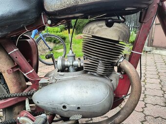 Jawa 250/553 Libeňák - 2