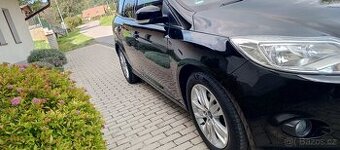 Ford Focus combi , rv 2014,,,,,, najeto 117 ooo km - 2