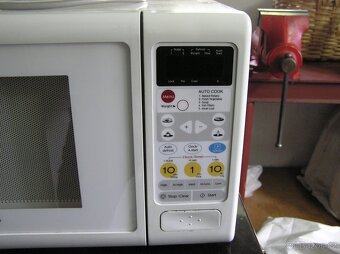 Mikrovlnná trouba Daewoo - 2