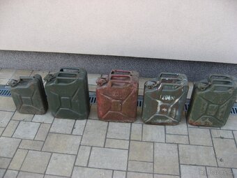 Prodám plechové kanystry ČSA - 2