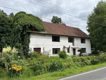 Prodej prostorného rodinného domu s dílnou - 2