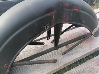 Predný blatník na Jawa, CZ, 175, 150, 125 - 2