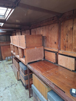 Maringotka, včelín - 2