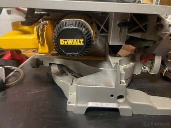 Kombinovaná stolní pila DeWalt - 2