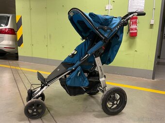 Kočárek TFK Joggster III + multikorbička + otočné kolečko
- 2