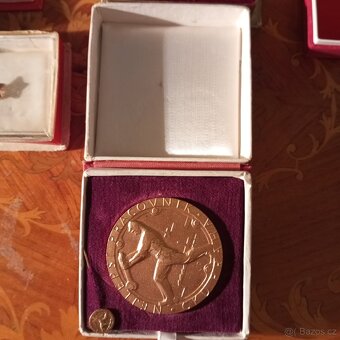 Vyznamenání, odznaky ČSSR - 2