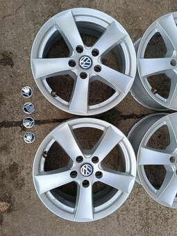 Superb III / Passat B8 - alu 6,5x16 et41 5x112 - 2