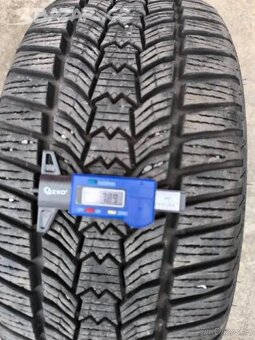 Kusovka pneu 225/40 R18 Sava - 2