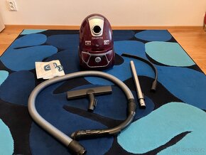 Vysavač Rowenta Compact Power RO3969 EA, fialový, nový - 2