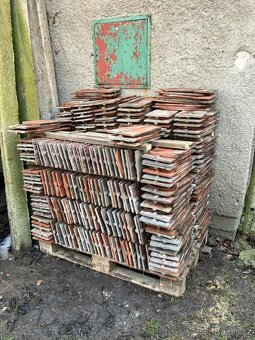 Tašky bobrovky 2,-Kč/ks, Betonové tašky - 2