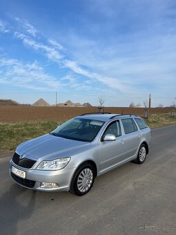 Škoda Octavia 1.2Tsi Ambiente r.v. 2011 servisní kniha. - 2