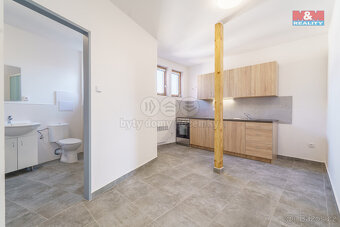 Pronájem bytu 2+1, 48 m², Sokolov, ul. Nádražní - 2