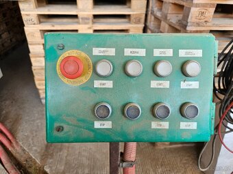 drtič na kůru a dřevotřísku D700 - 55kW - 2