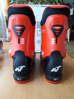 Dětské lyžáky Nordica Speedmachine J2 vel. 20,5 - 2