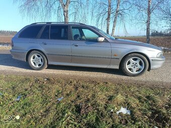 BMW E39 523i - 2