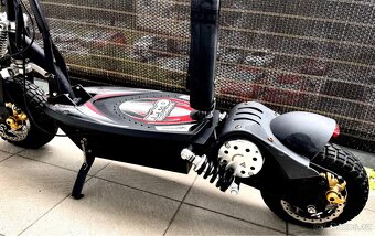 Elektrokoloběžka Nitro Scooters XE900 nová baterie - 2