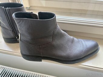 Kotníkové boty Hugo Boss - minimálně nošené - 2