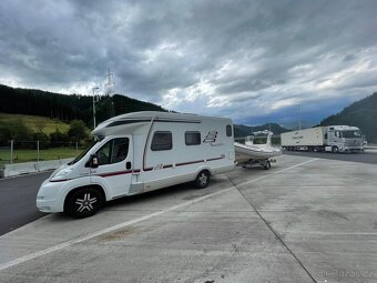 Fiat Ducato Hymer Trump 654 sl - Vrchní a zadní spaní - 2