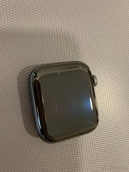 Apple Watch Series 6, 44mm, Space Gray použité - 2