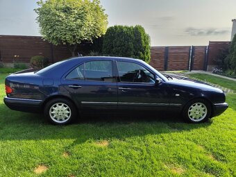 MERCEDES-BENZ E240 W210-REZERVACE - 2