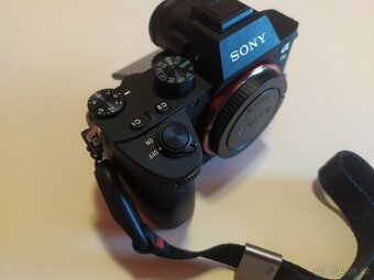 Sony Alpha A7 III - 2