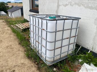 IBC nádrž 1000l - 2