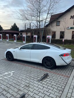 Tesla model S 85 Performance - 2