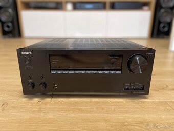 Onkyo TX-NR696 Dolby Atmos - 2