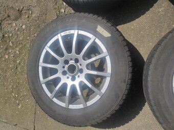 Aku kola Ford R16 - 2