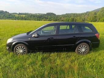 Opel Astra H Caravan. Nová technická, výborný stav - 2
