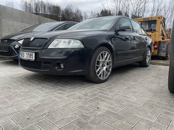 Škoda Octavia 2 Rs 2.0tfsi - 2