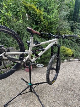Commencal Clash Chalk 2023 - 2