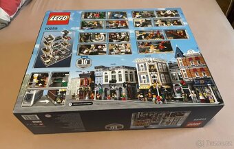 Lego 10255 Shromáždění na náměstí - krabice 10/10 - 2