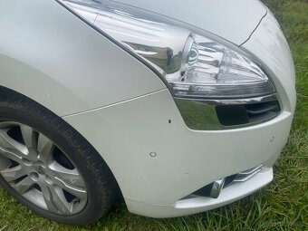 Peugeot 5008 1,6 115kw benzin - 2