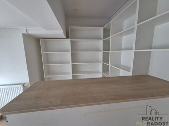 Pronájem komerčního prostoru v Třinci- centrum - 2
