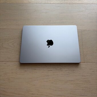 ZÁNOVNÍ APPLE MACBOOK AIR 13” M2/8GB RAM/256GB,BATERIE 100% - 2