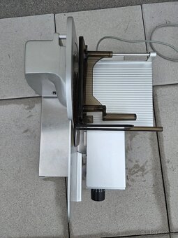 Nářezový stroj GRAEF - 2