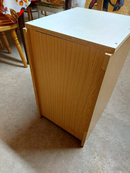 Skříňka se šuplíky - 2