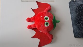 Plyšové rajče upír. - 2